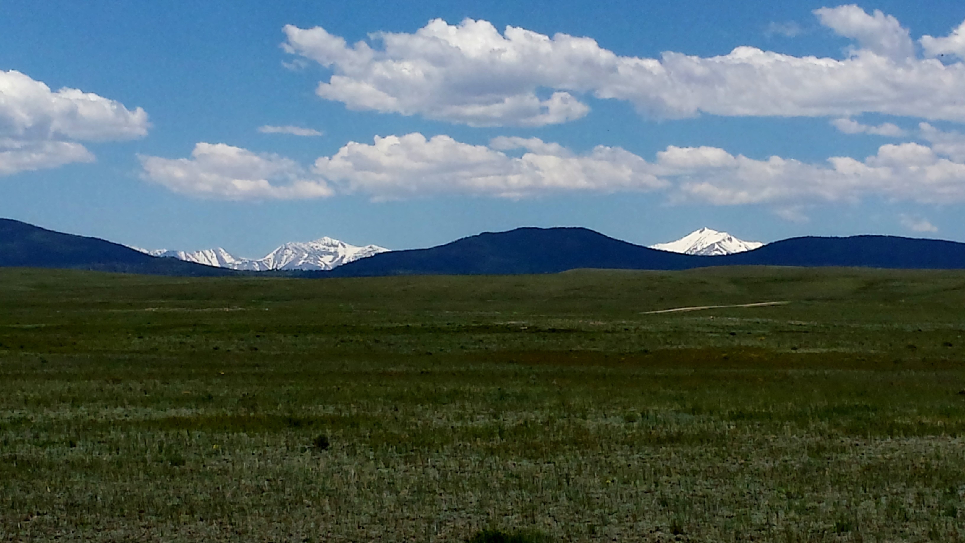 At an elevation of 9,000 feet above sea level and with less than 14 inches of snowfall each year, Hartsel, Colorado is one of the country’s most ideally suited locations as a solar energy resource, particularly for crystalline PV solar technology that operates optimally at low ambient temperatures.